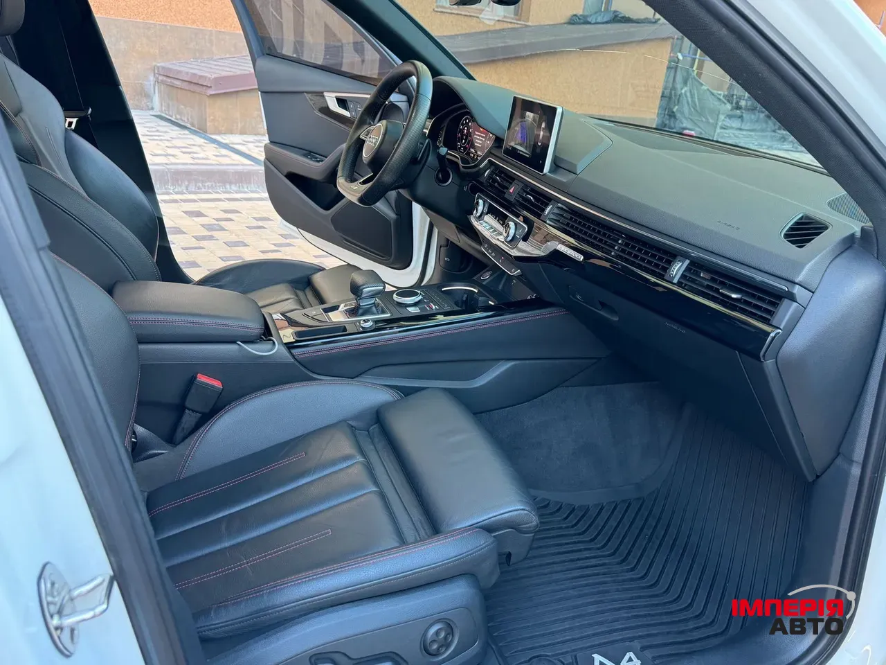 Audi A4 - фото 15