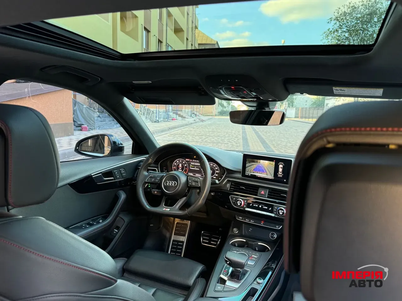 Audi A4 - фото 7