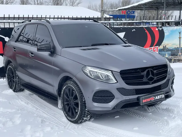 Mercedes-Benz GLE - фото 3