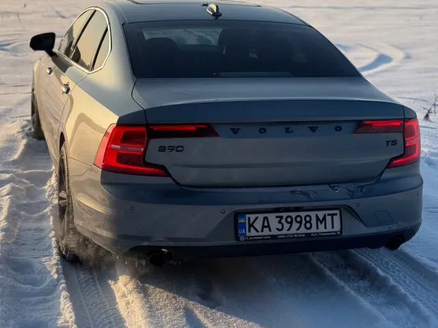 Volvo S90 - фото 3