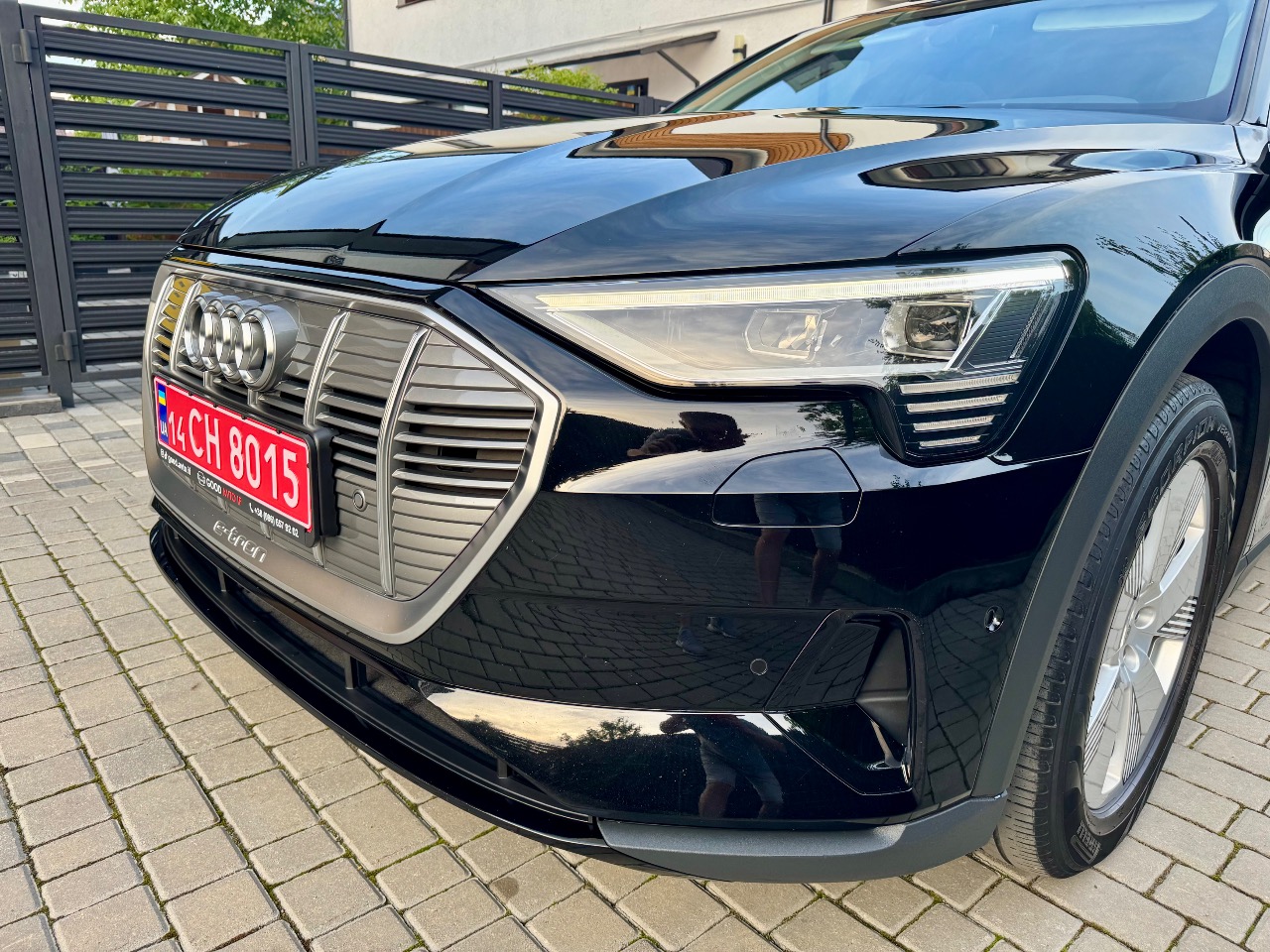 Audi e-tron Sportback - фото 8