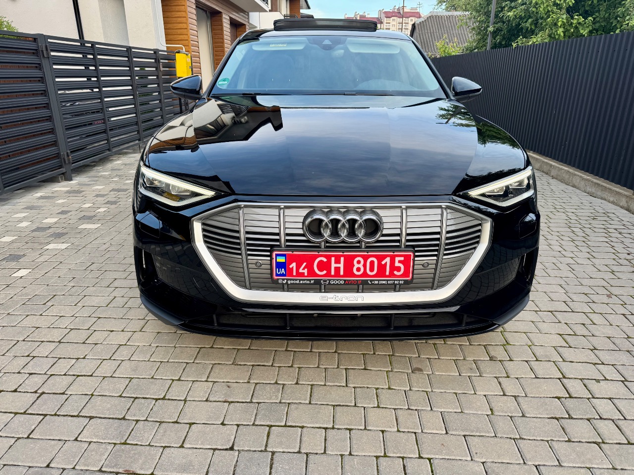 Audi e-tron Sportback - фото 1