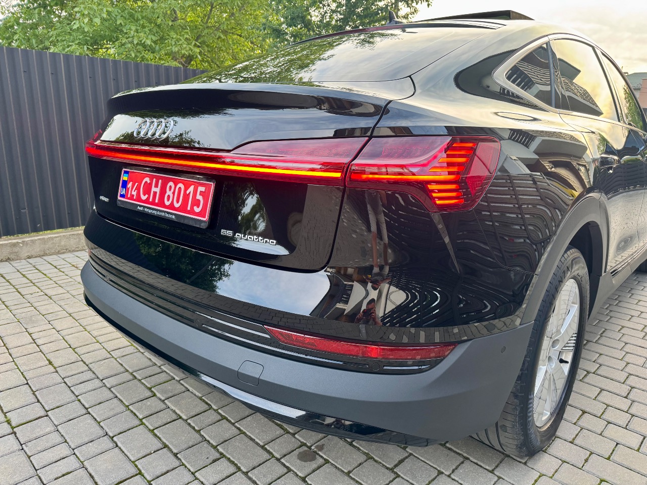 Audi e-tron Sportback - фото 21