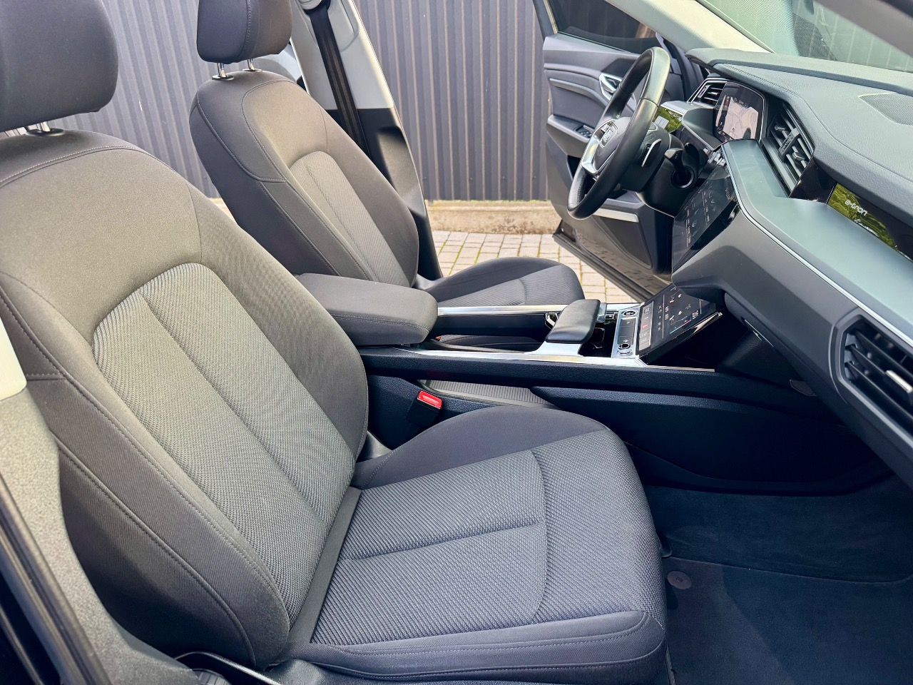 Audi e-tron Sportback - фото 41