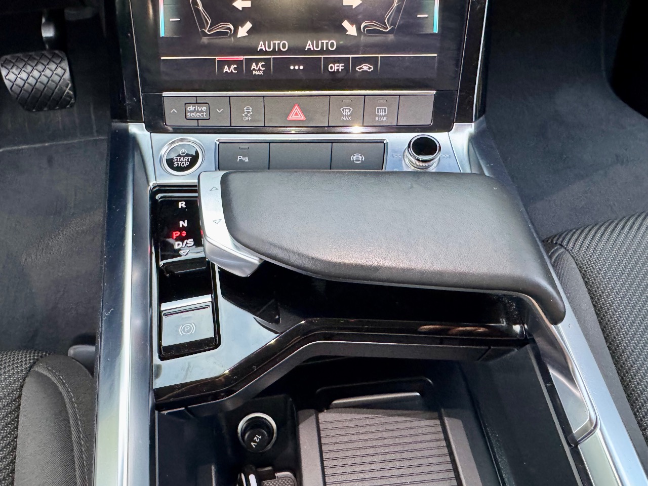 Audi e-tron Sportback - фото 38