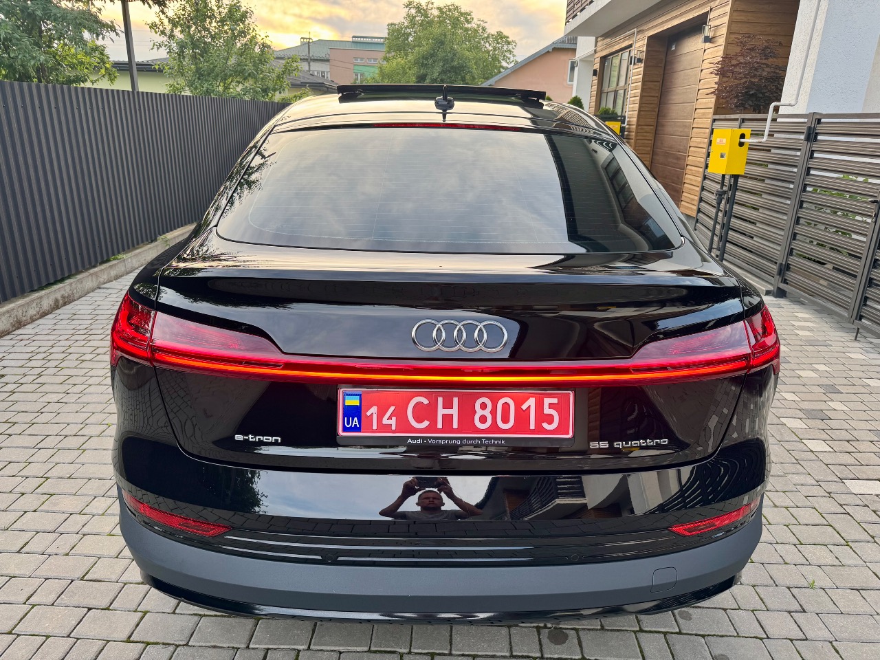 Audi e-tron Sportback - фото 18