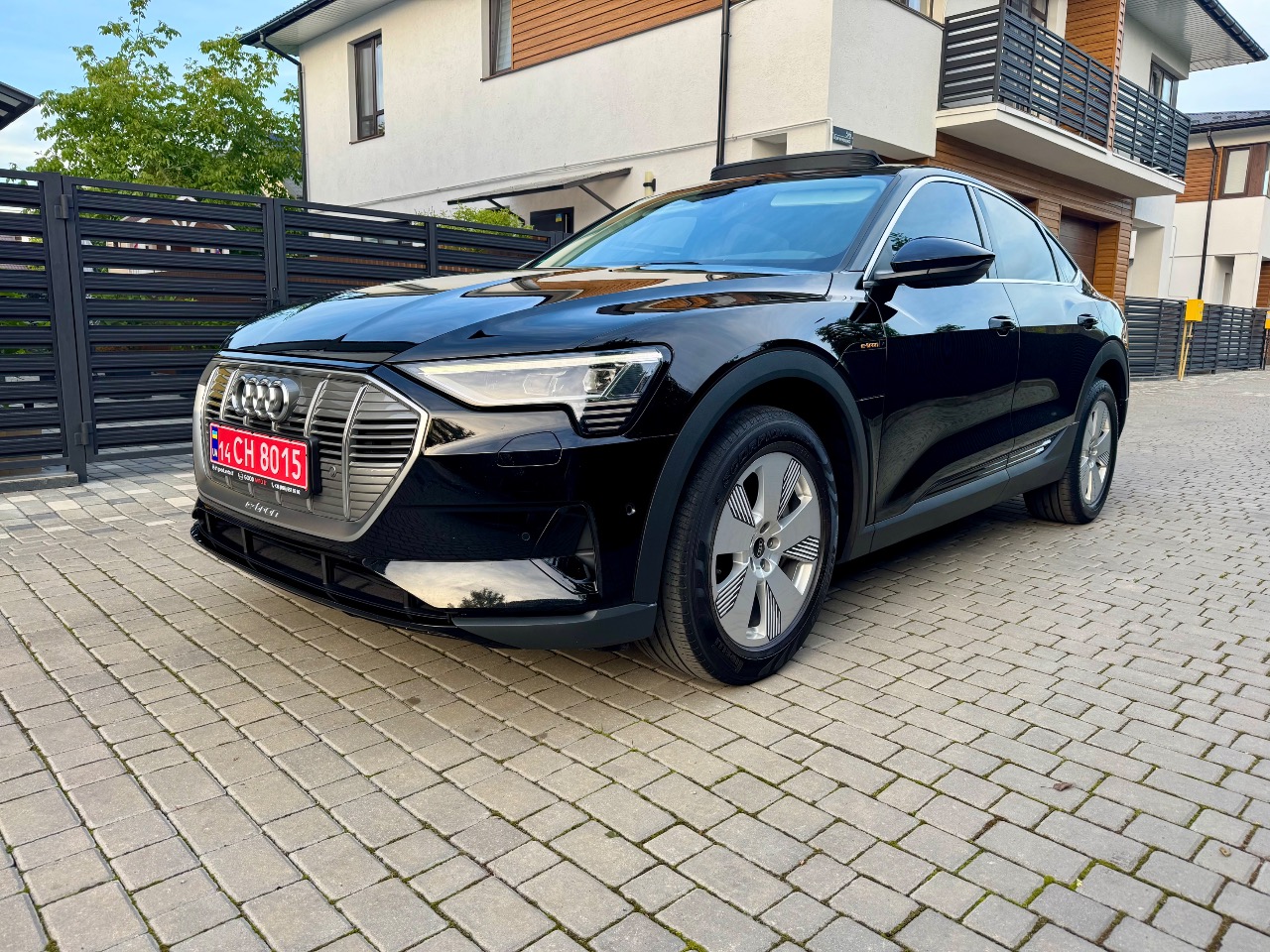 Audi e-tron Sportback - фото 3