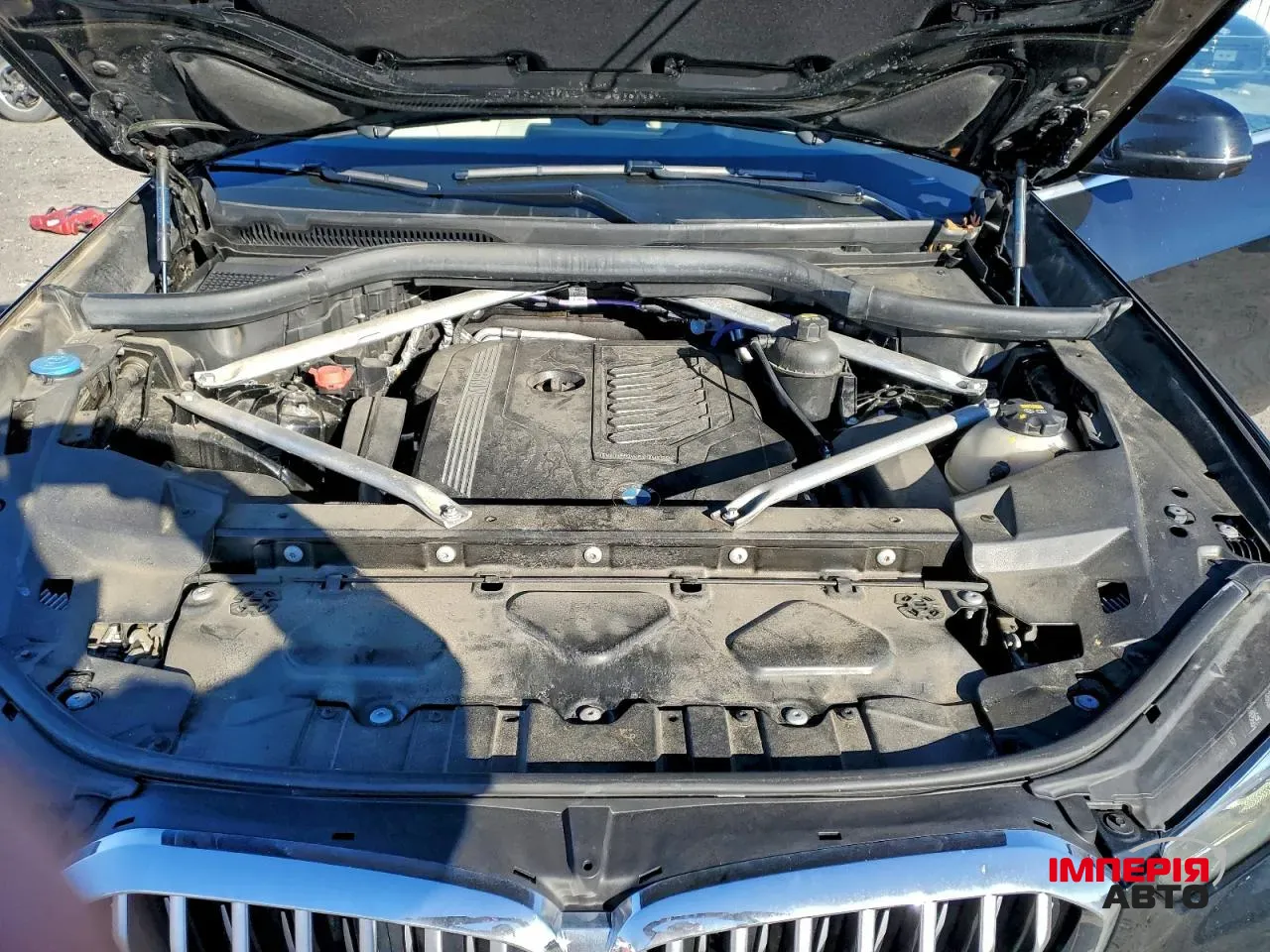 BMW X5 - фото 12