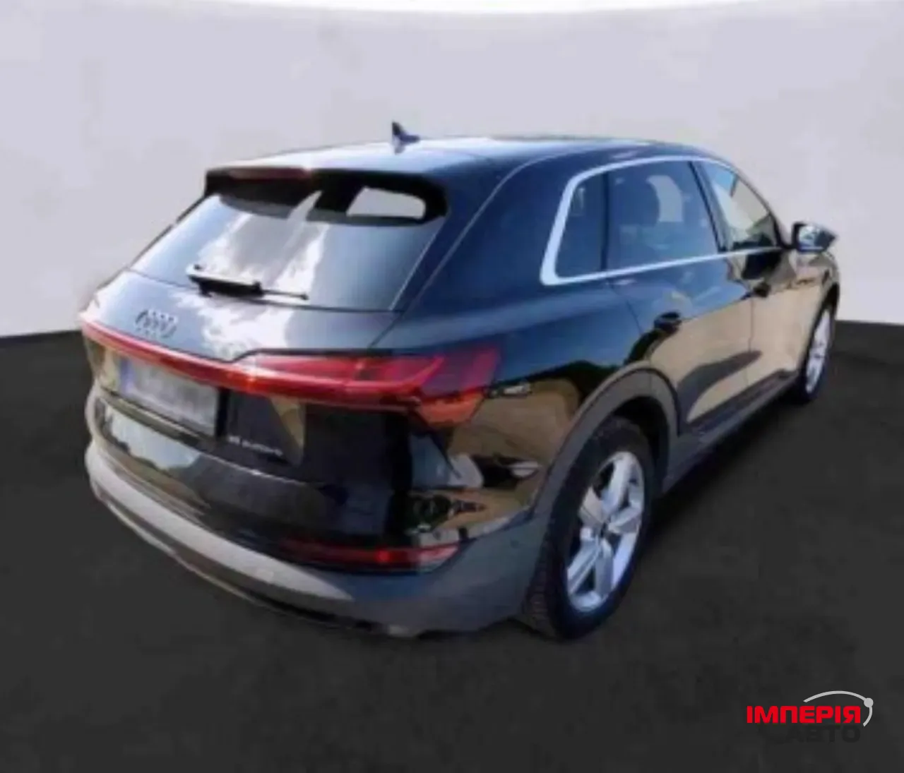 Audi e-tron - фото 2