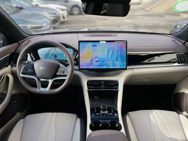 BYD Song Plus - фото 4