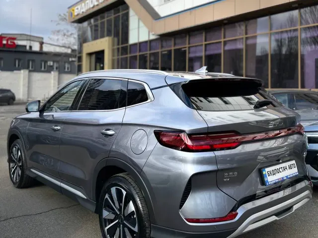 BYD Song Plus - фото 3