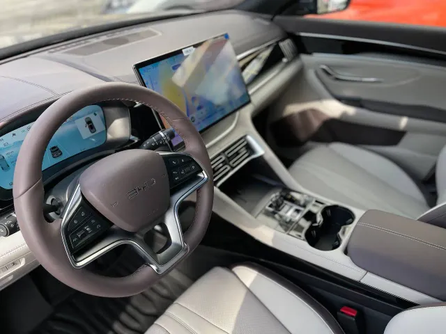 BYD Song Plus - фото 5