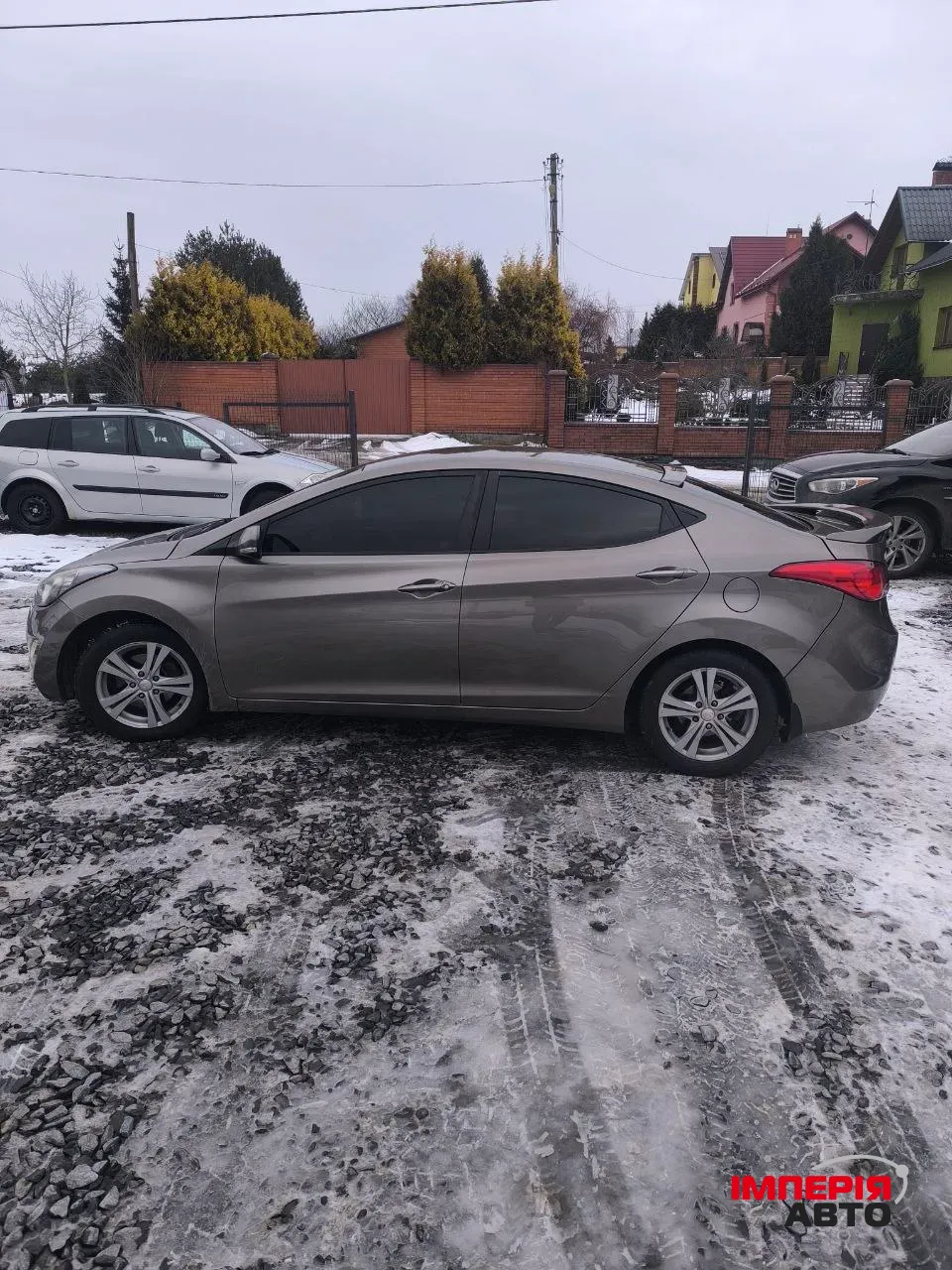 Hyundai Elantra - фото 12