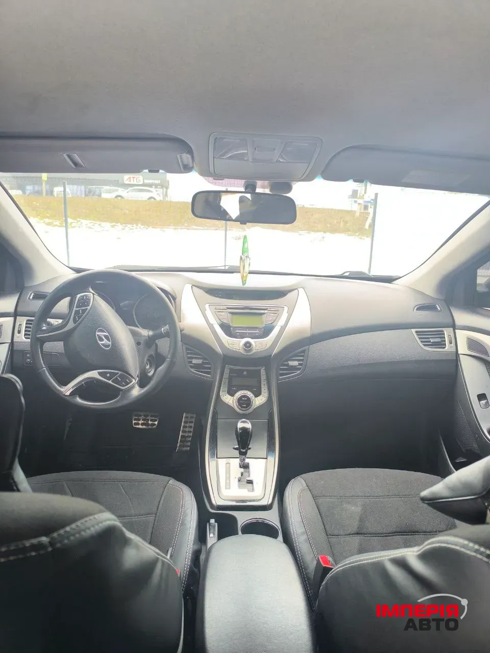 Hyundai Elantra - фото 17