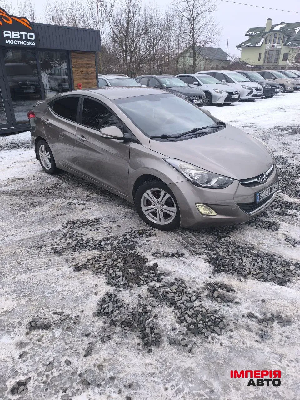 Hyundai Elantra - фото 4