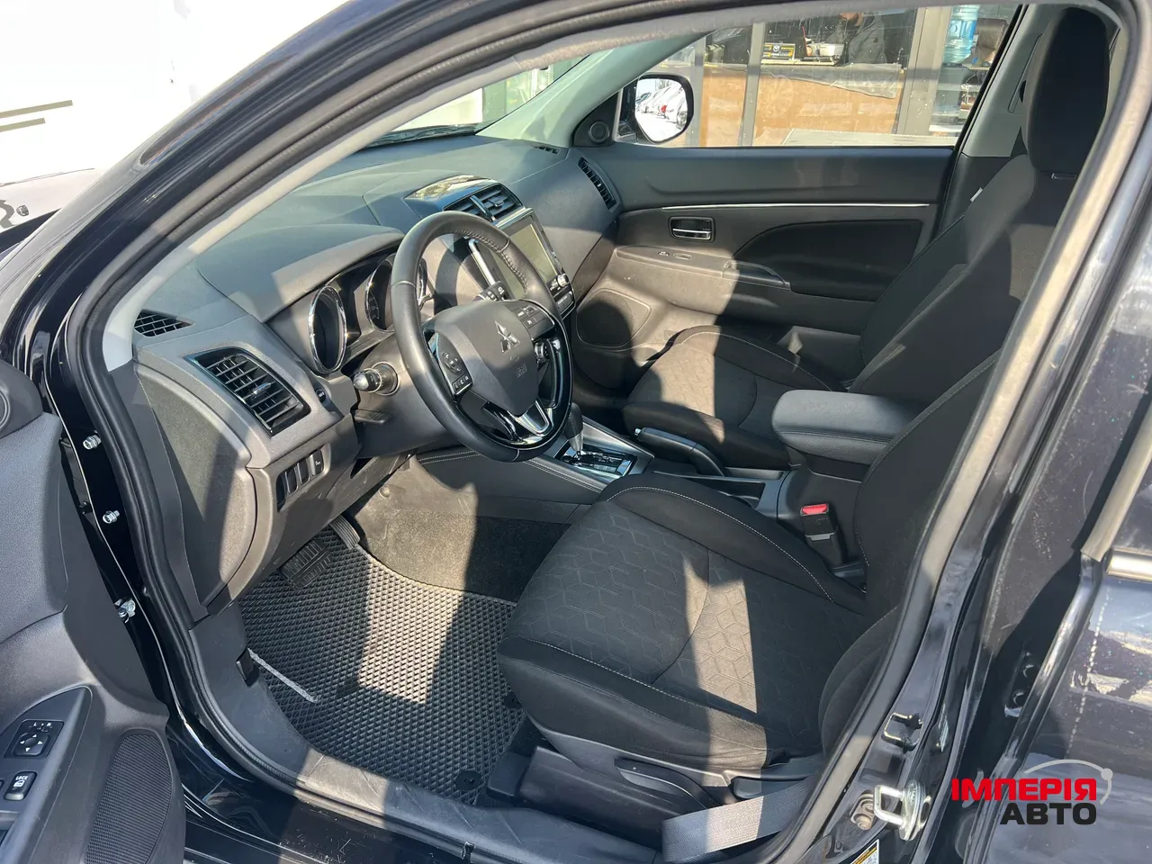 Mitsubishi Outlander Sport - фото 18