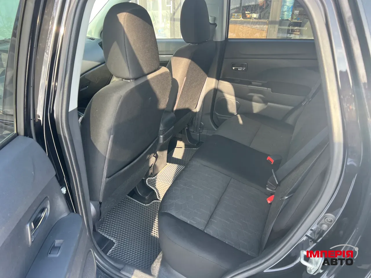 Mitsubishi Outlander Sport - фото 32