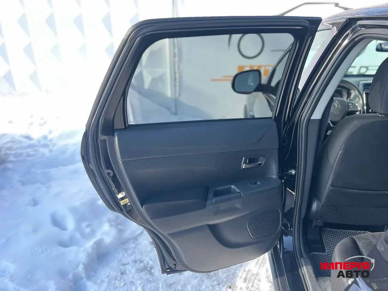 Mitsubishi Outlander Sport - фото 31