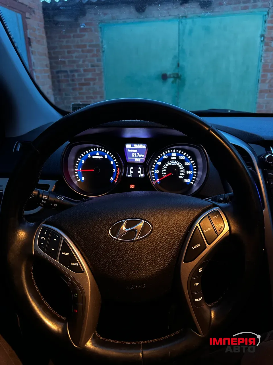 Hyundai Elantra - фото 17