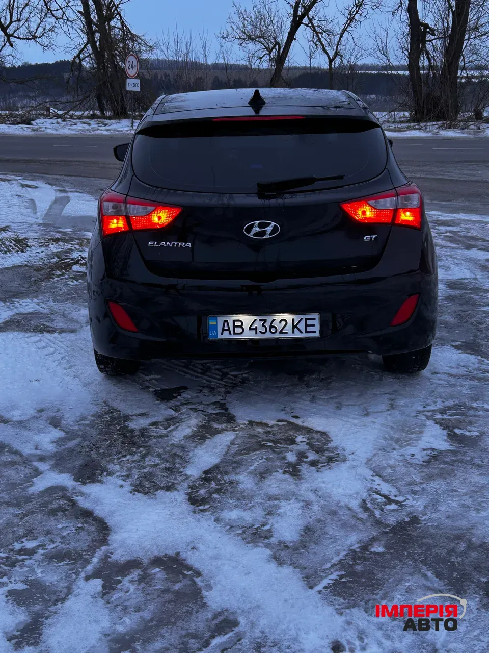 Hyundai Elantra - фото 3