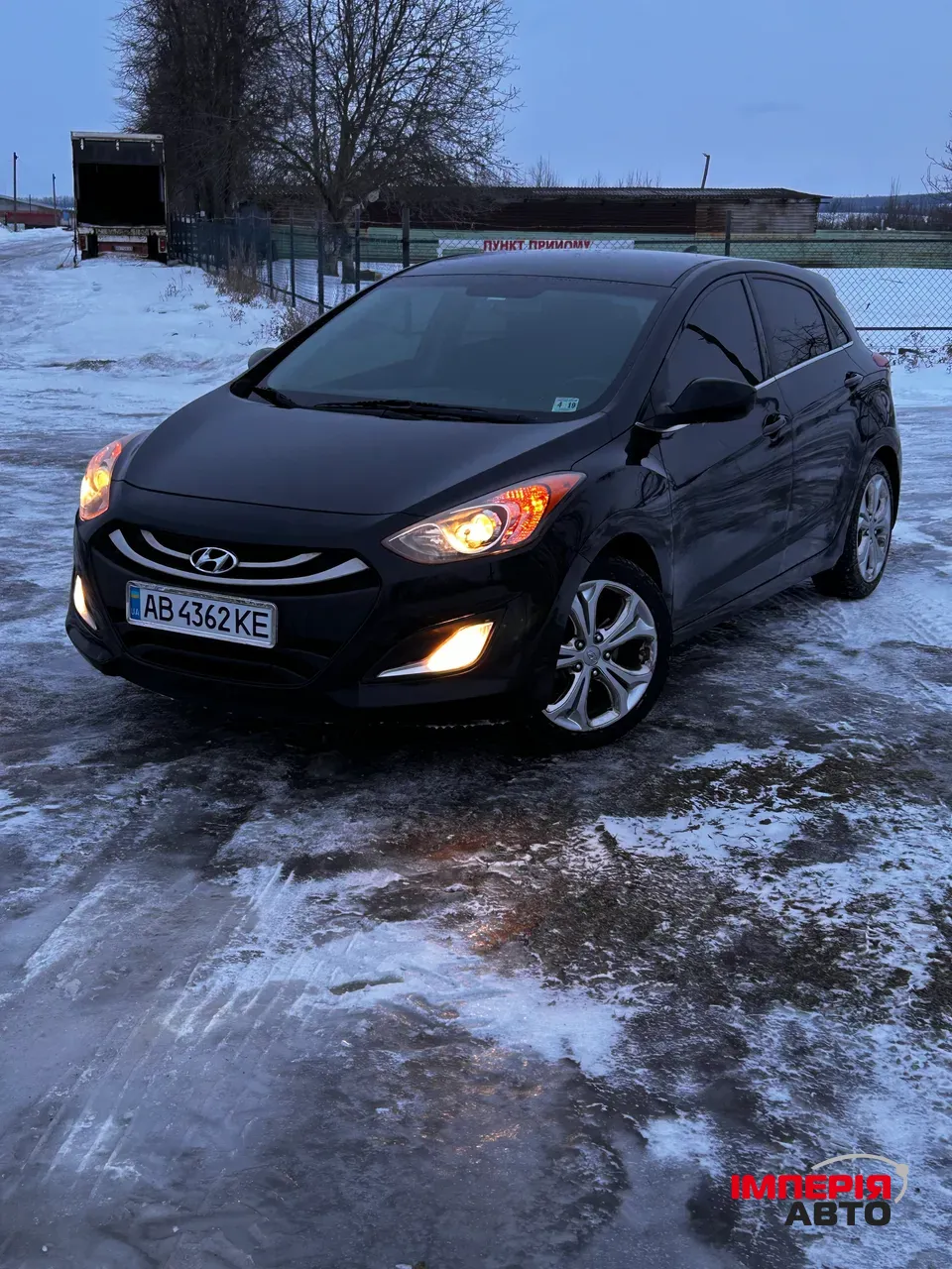 Hyundai Elantra - фото 1