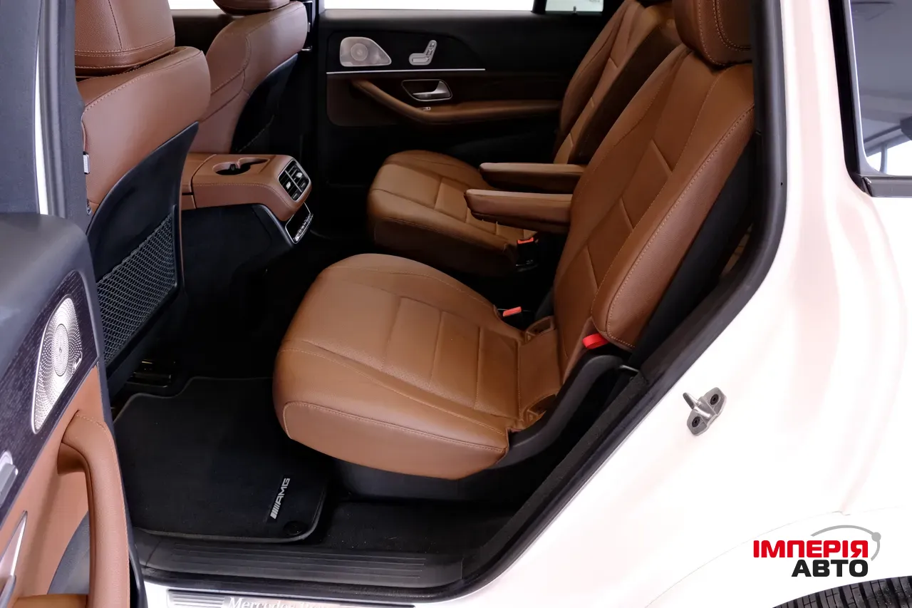 Mercedes-Benz GLS - фото 8