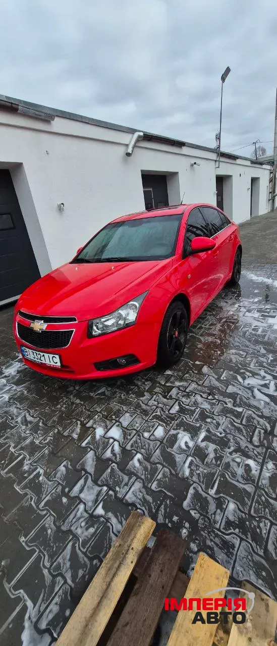 Chevrolet Cruze - фото 12