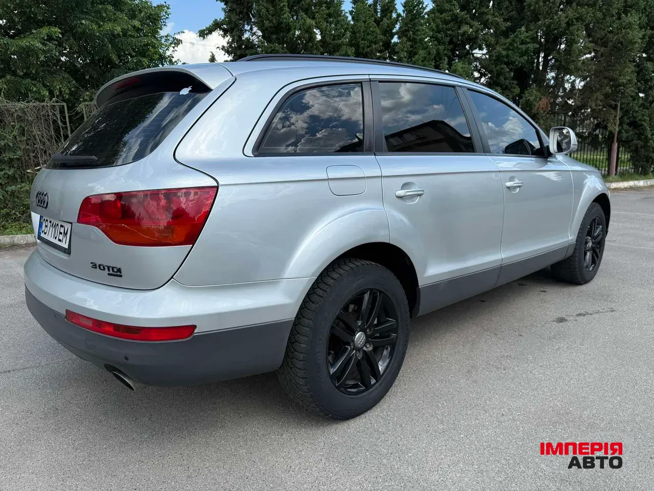 Audi Q7 - фото 10