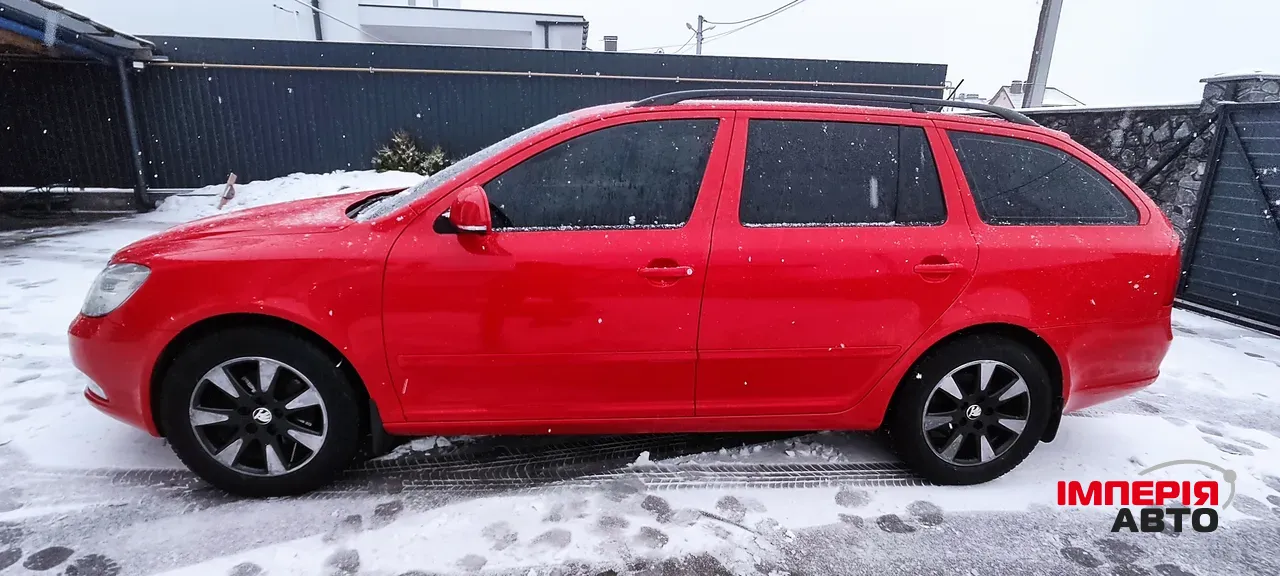 Skoda Octavia - фото 4