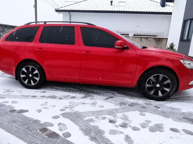 Skoda Octavia - фото 2