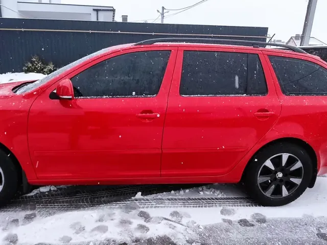 Skoda Octavia - фото 4