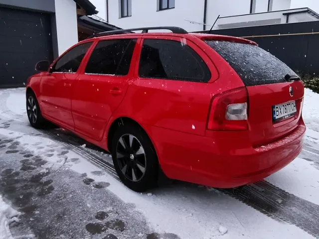 Skoda Octavia - фото 5
