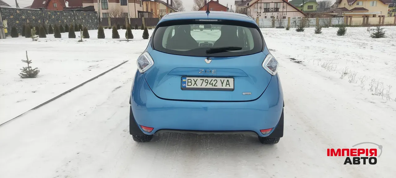 Renault ZOE - фото 6