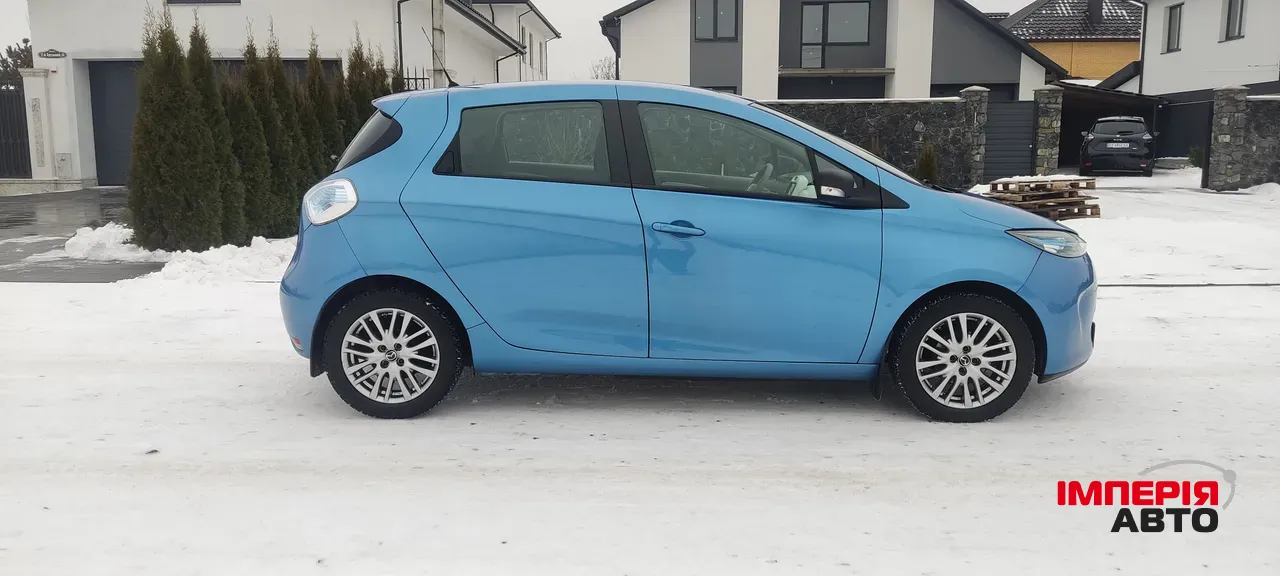 Renault ZOE - фото 3