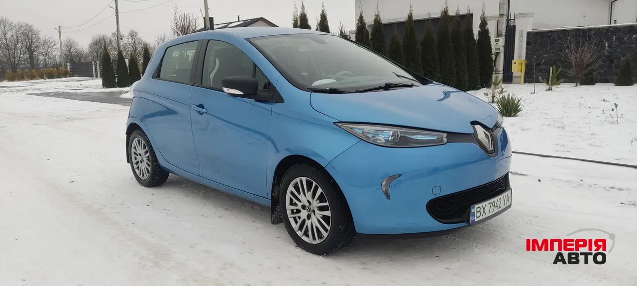 Renault ZOE - фото 1