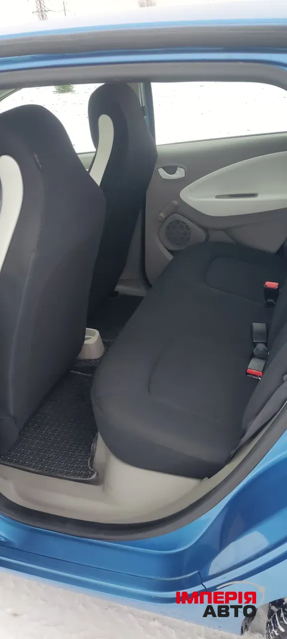 Renault ZOE - фото 13