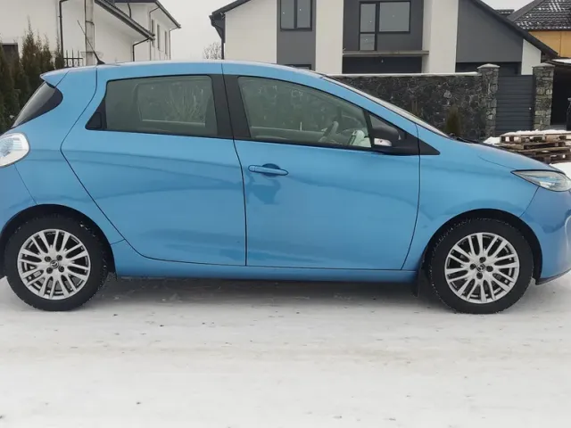 Renault ZOE - фото 3