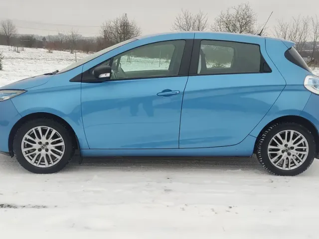 Renault ZOE - фото 2