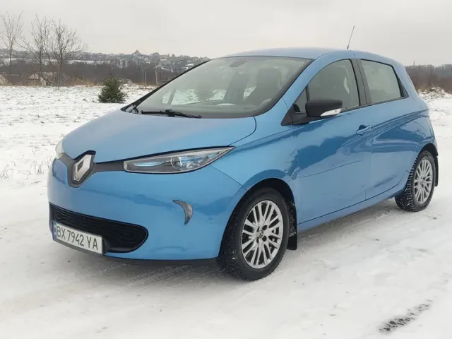 Renault ZOE - фото 5