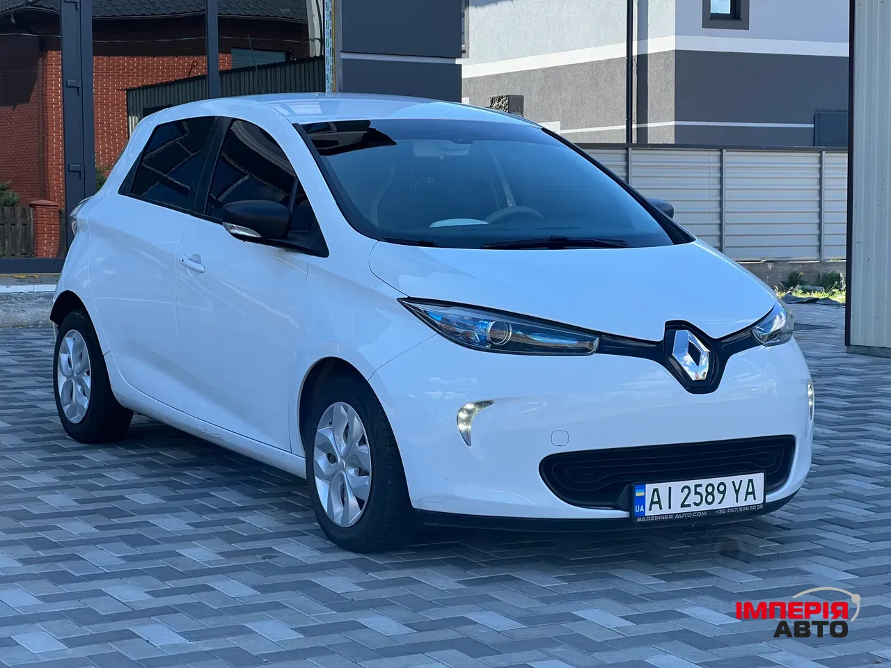 Renault ZOE - фото 1