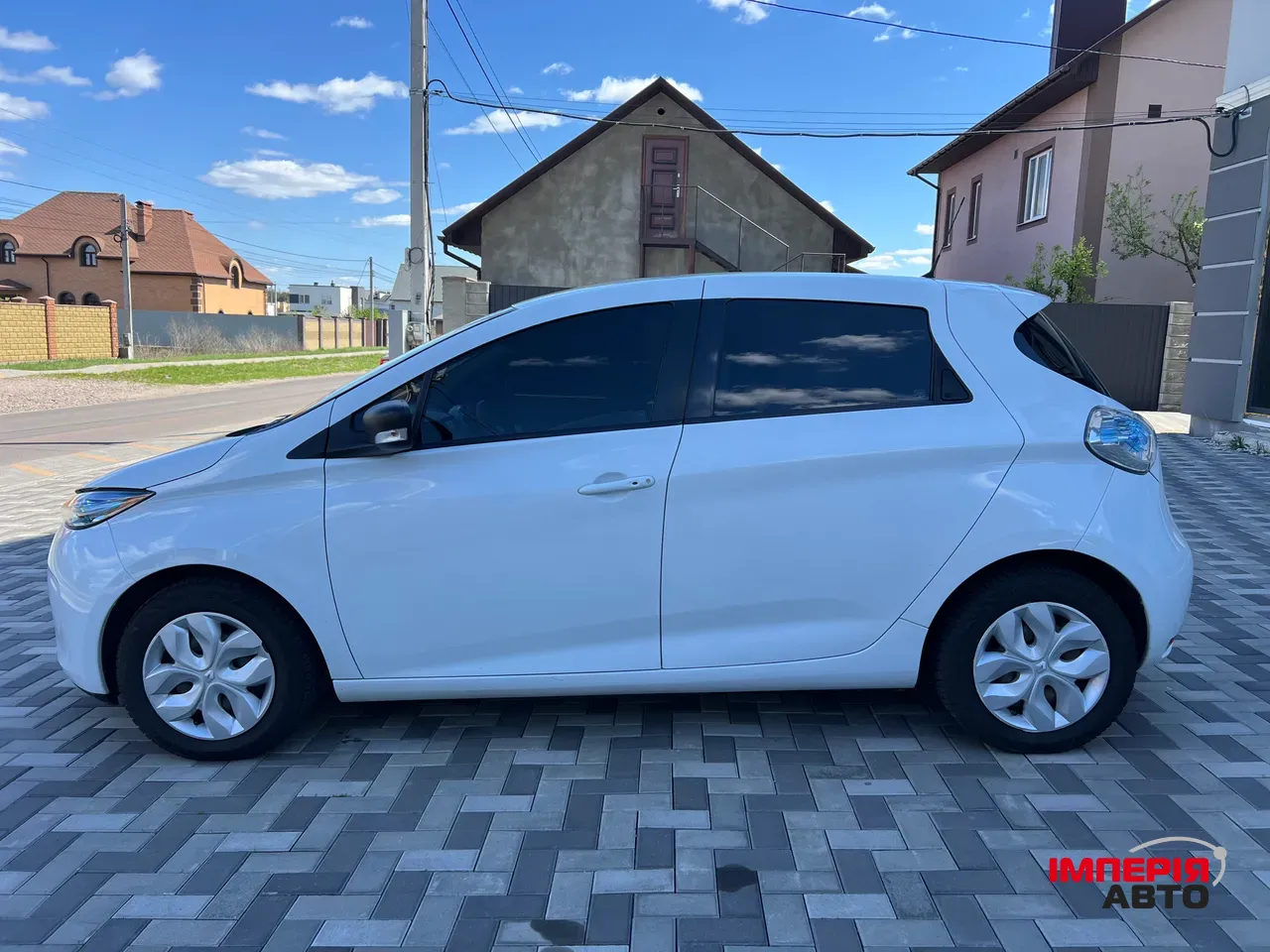 Renault ZOE - фото 6