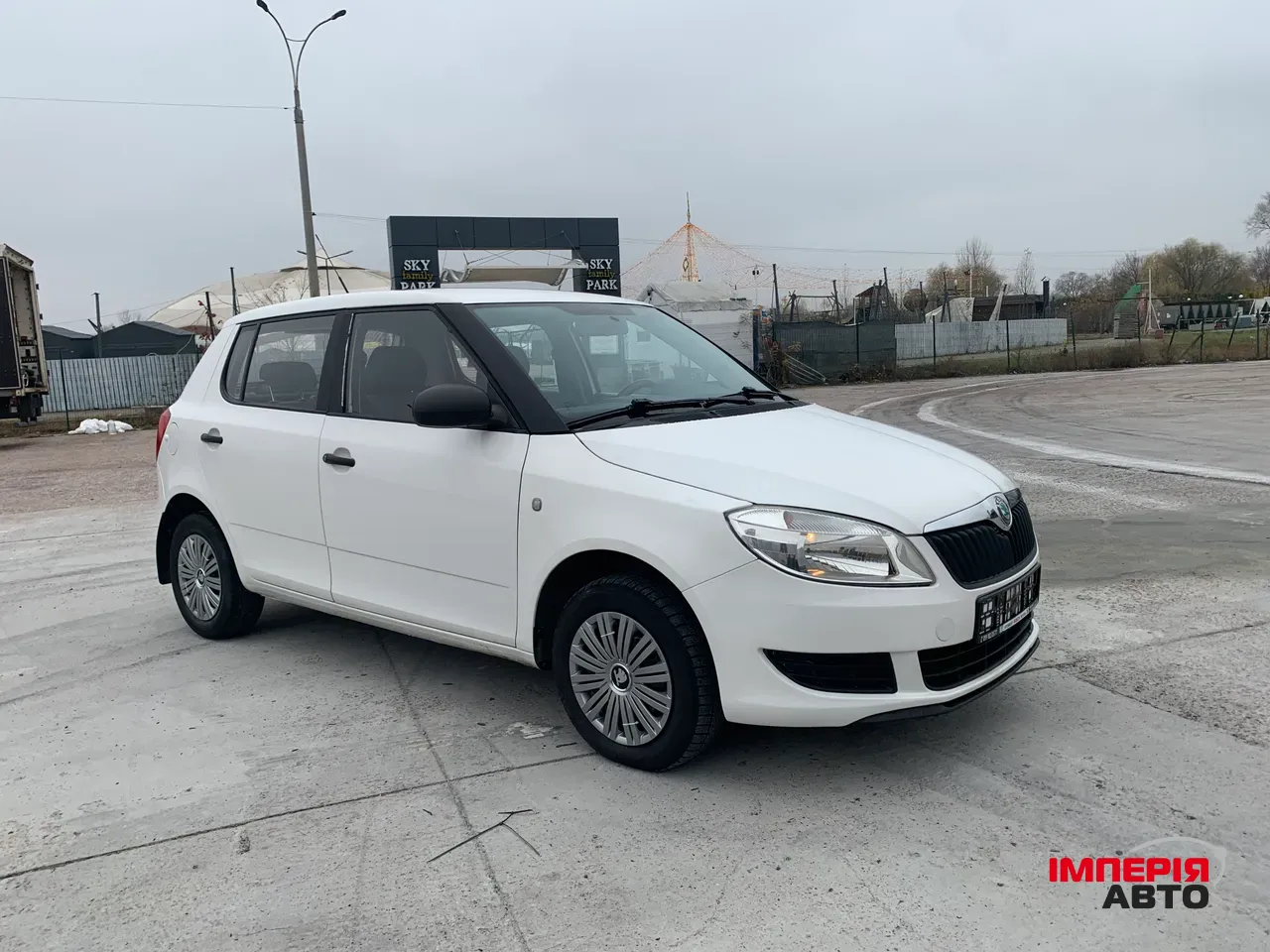 Skoda Fabia - фото 11
