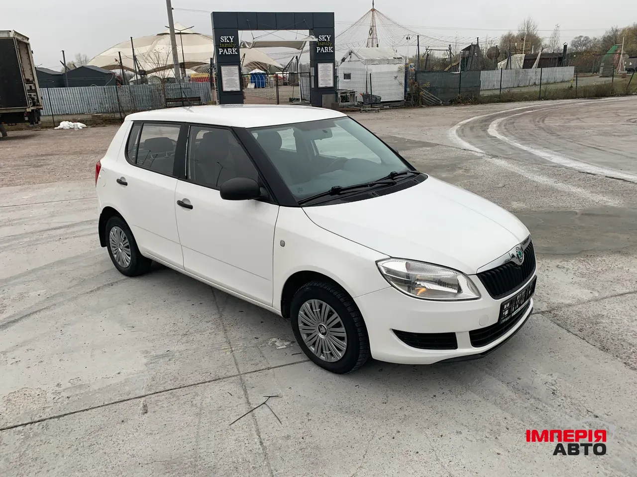 Skoda Fabia - фото 12