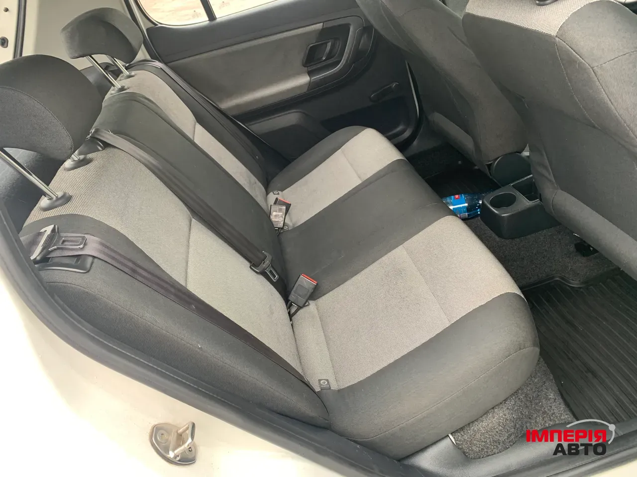 Skoda Fabia - фото 51