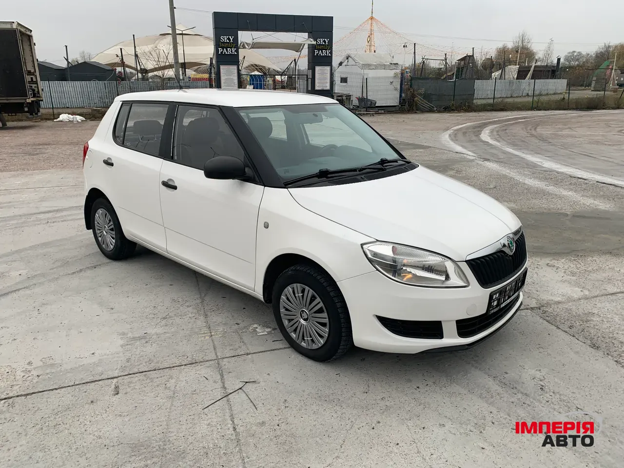 Skoda Fabia - фото 4