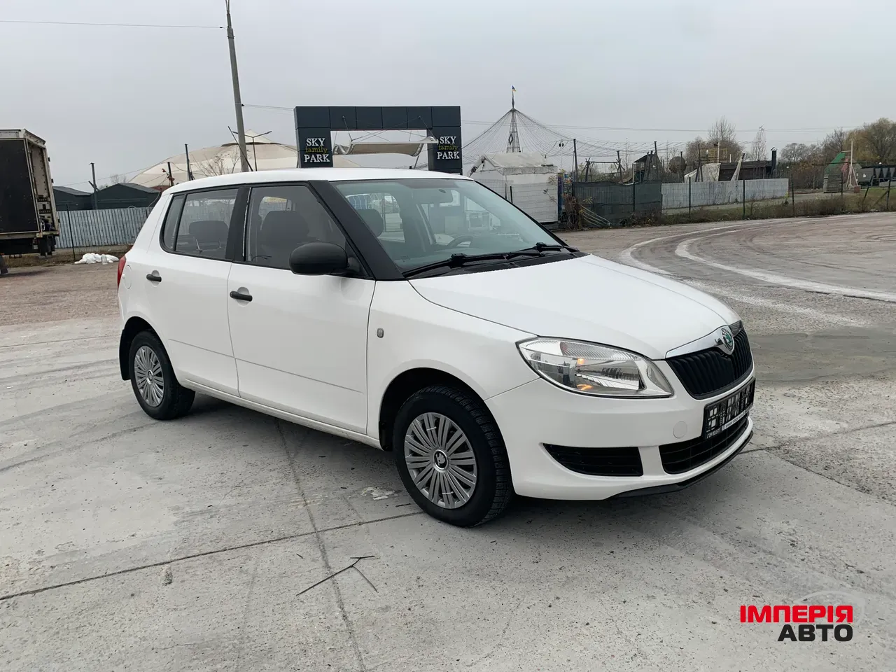 Skoda Fabia - фото 3