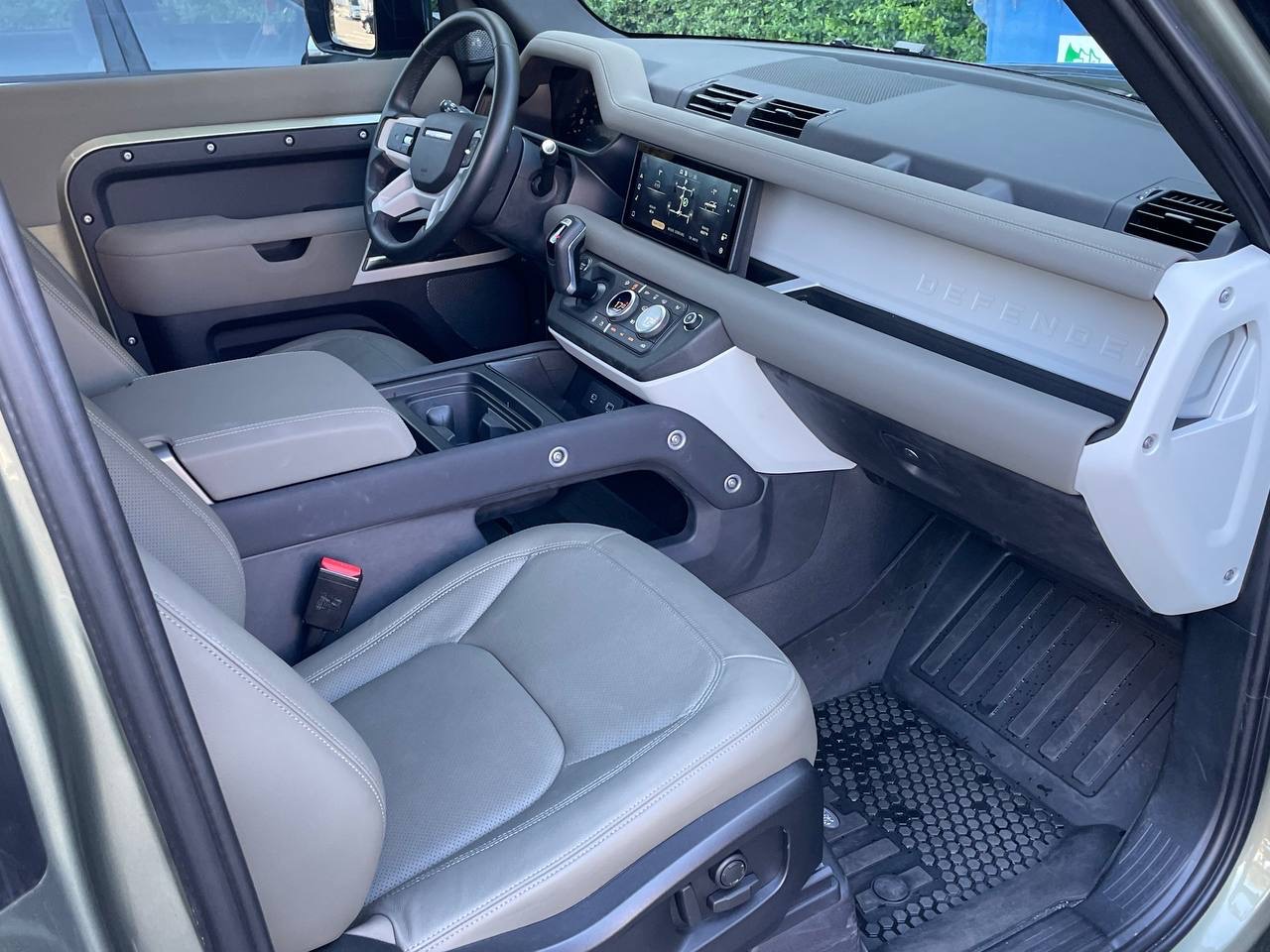 Land Rover Defender - фото 9