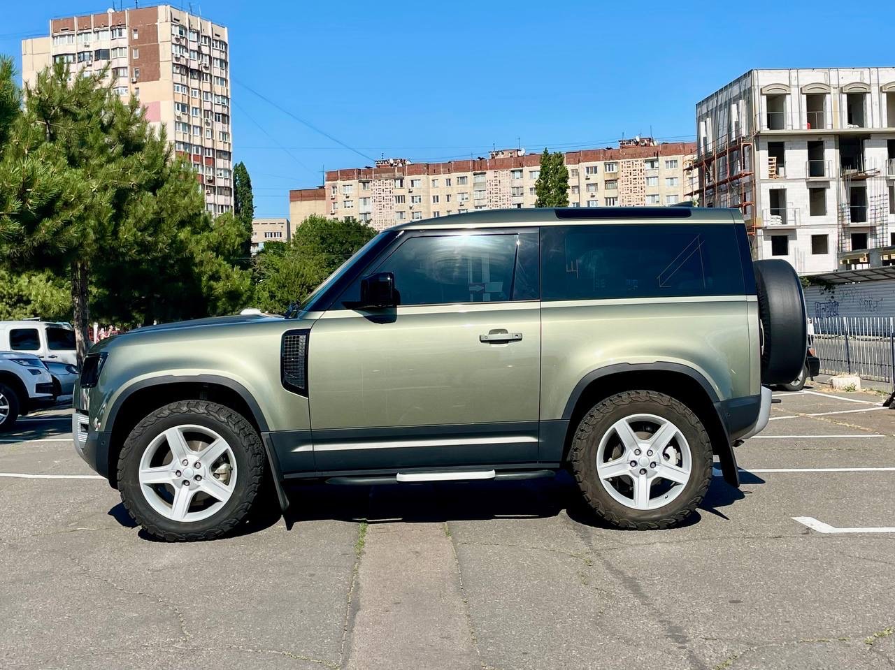 Land Rover Defender - фото 3