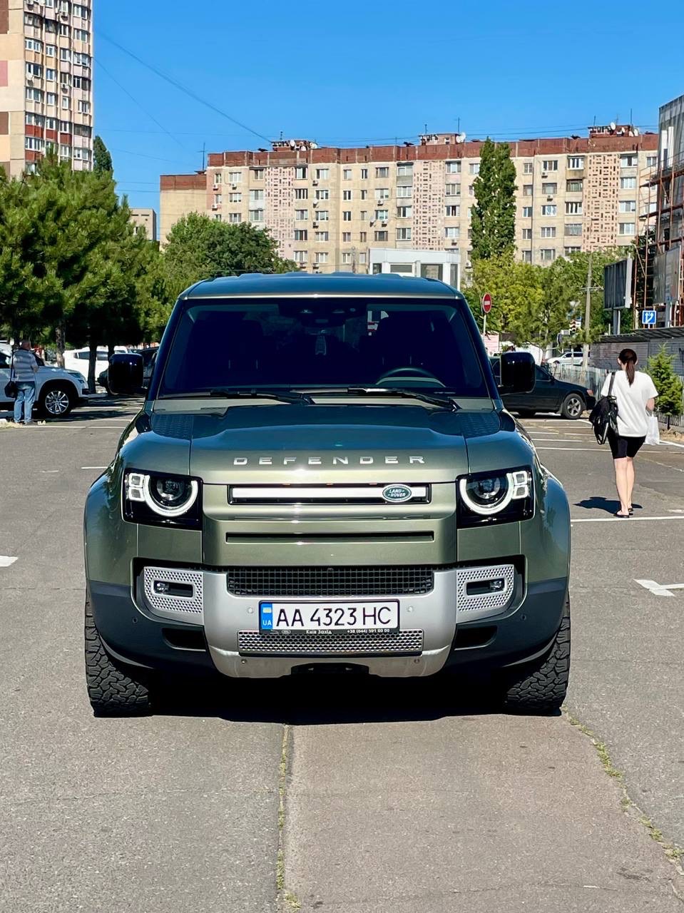 Land Rover Defender - фото 17