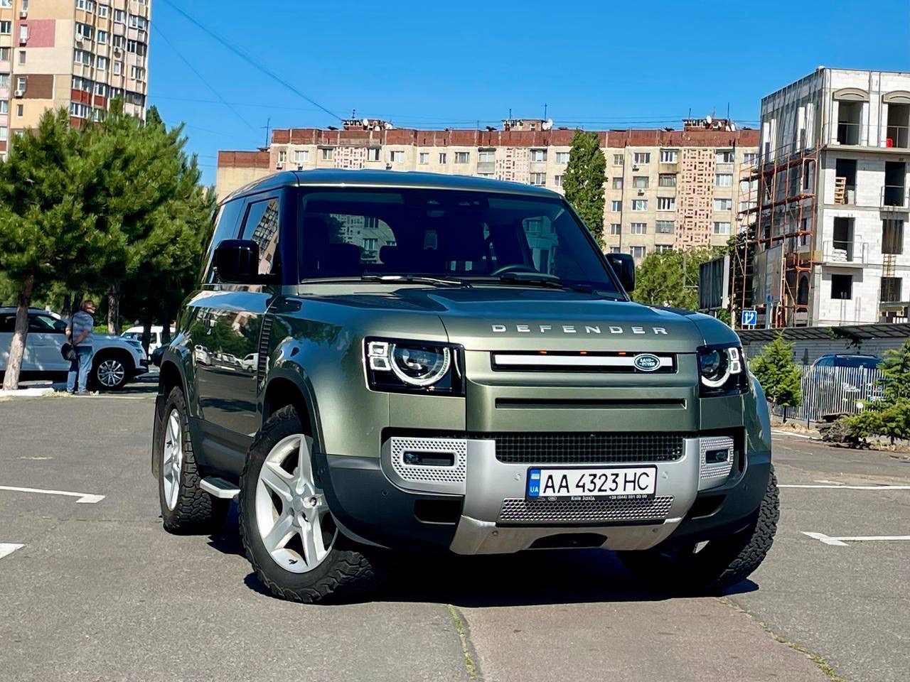 Land Rover Defender - фото 10